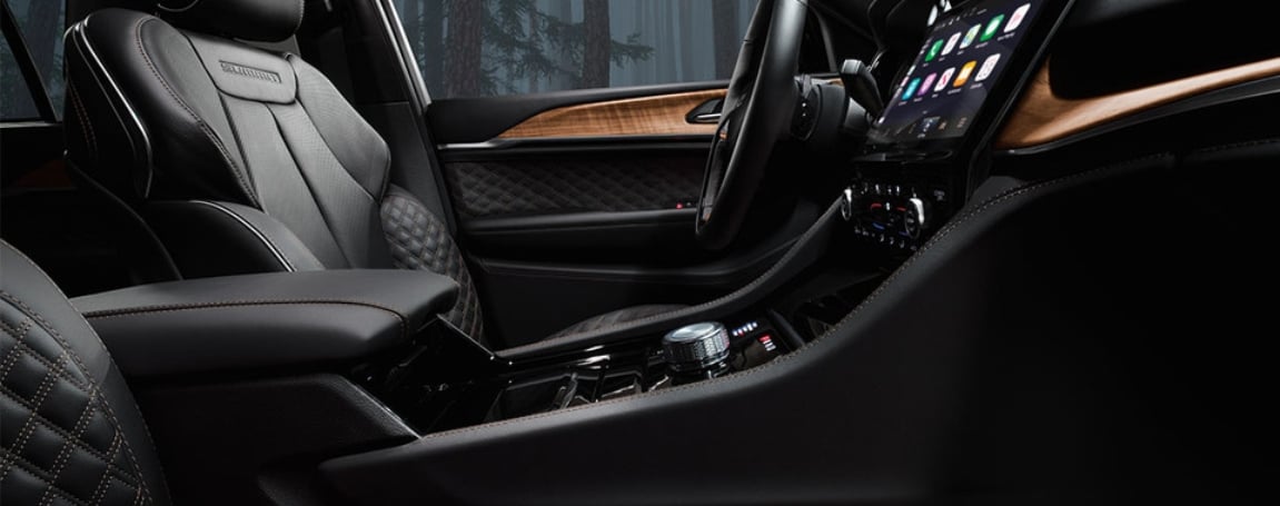 Grand Cherokee: Adventure Meets Comfort