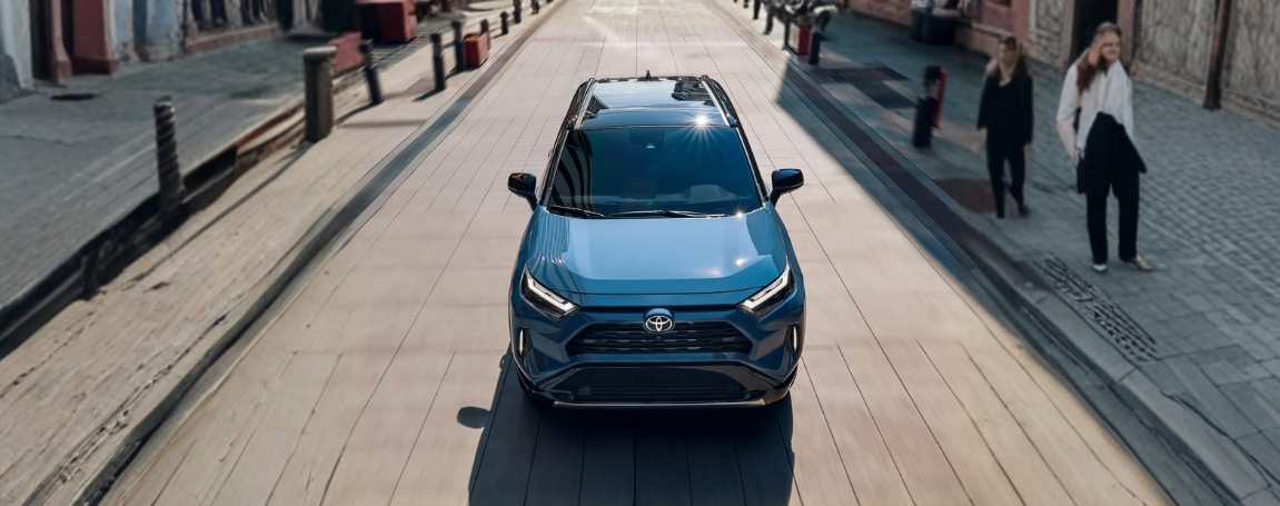 Toyota RAV4: power and adventurous spirit