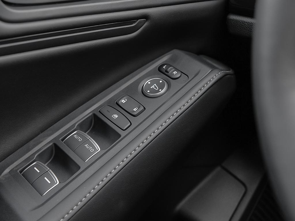 Honda Accord Hybrid Sport‑L 2026 – commandes électriques portière conducteur