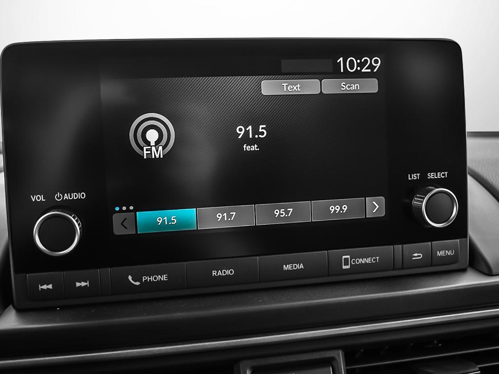 Honda Pilot Sport AWD 2025 intérieur, écran tactile du système audio intégré