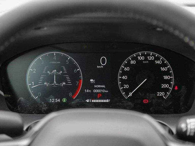 Bloc d'instruments du Honda HR-V Sport AWD 2027 affichant 10 km à l'odomètre